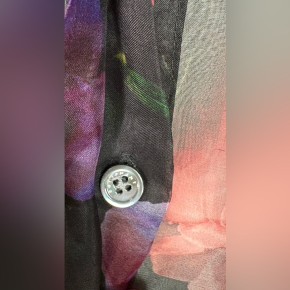 NWT Equipment Femme Women’s Boleyn Button Front Floral Sheer Silk Blouse Size M - Picture 4 of 9